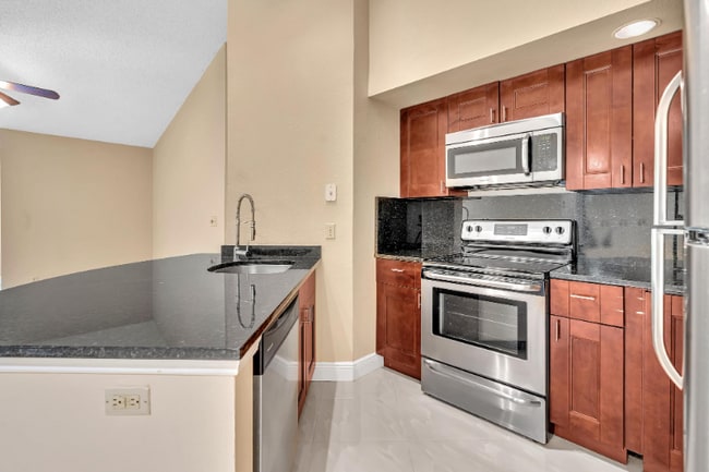 Photo - 3370 Pinewalk Dr N Unit 1222