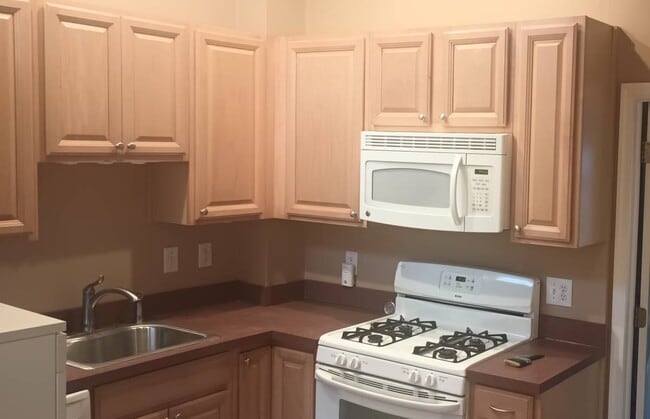 Photo - 501 W 21st St Unit Baynard Village apartment