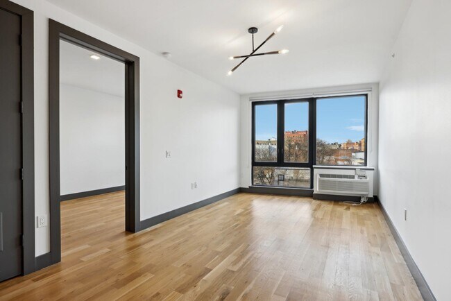 Photo - 424 Arlington Ave Apartment Unit 204
