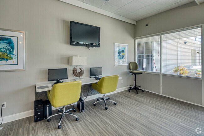 Centro de negocios - 202 Windwood Oaks Dr Tampa, FL, 33613