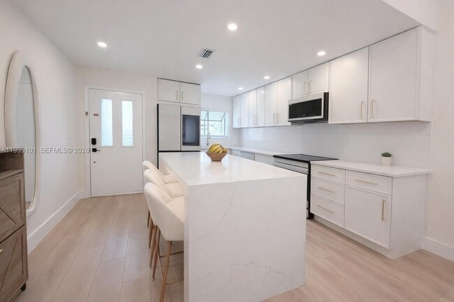 Photo - 769 Banks Rd