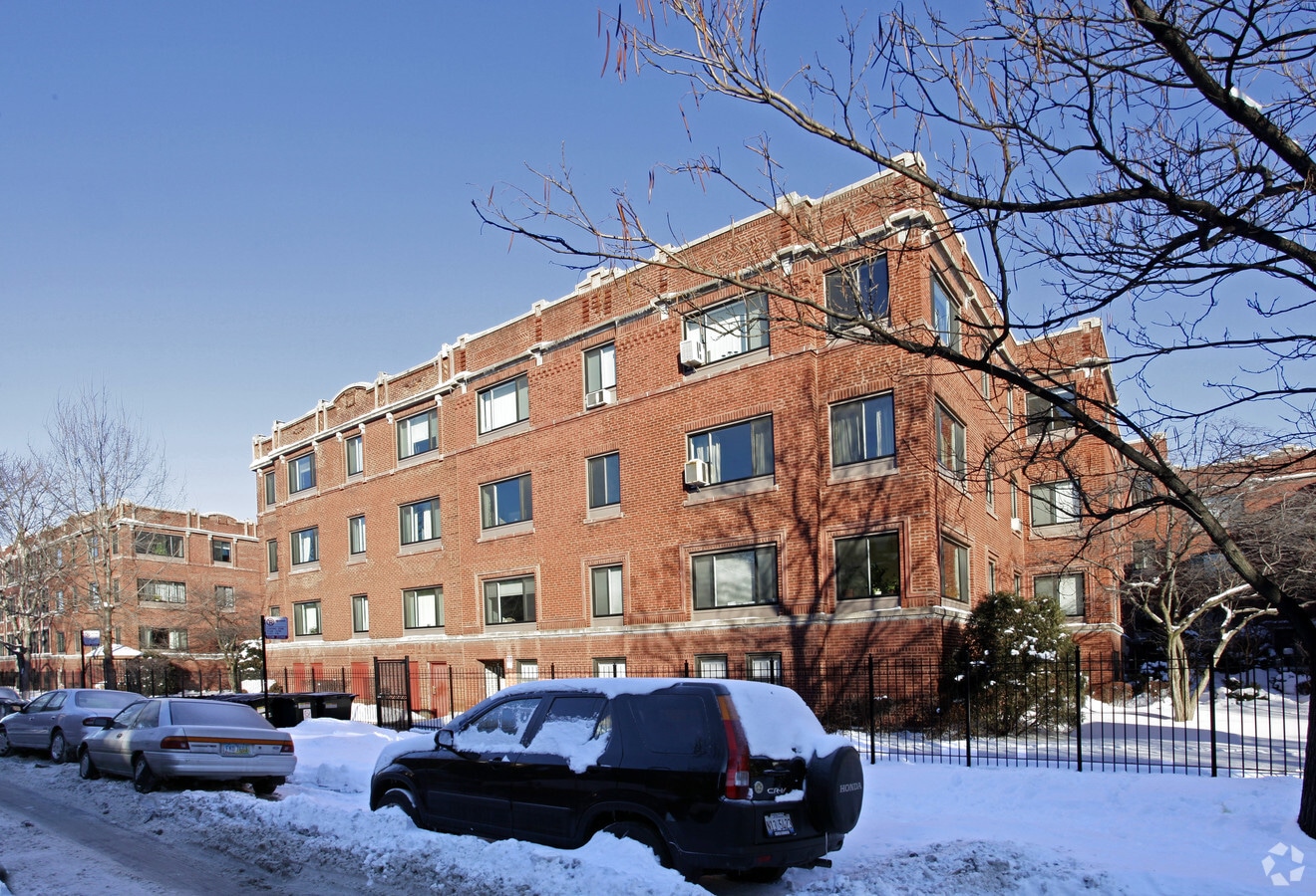 Primary Photo - Sunny Court Condominiums