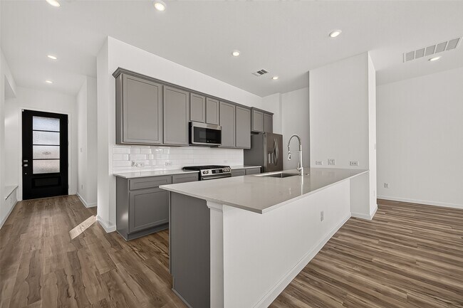 5558 Amber Brook Ln