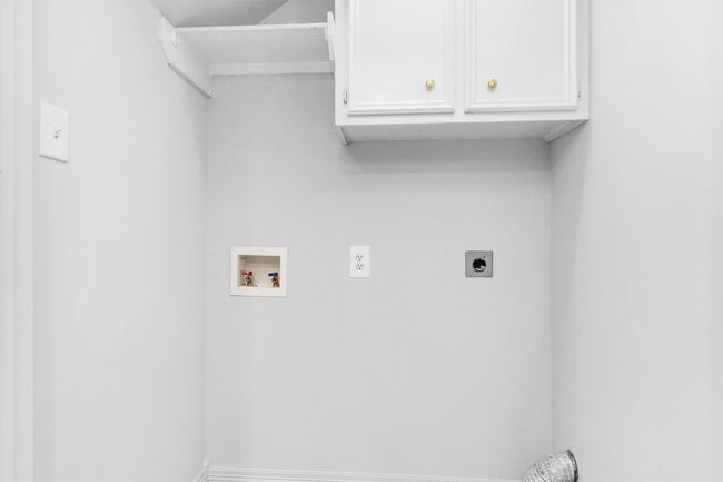 Building Photo - 420 Foster St