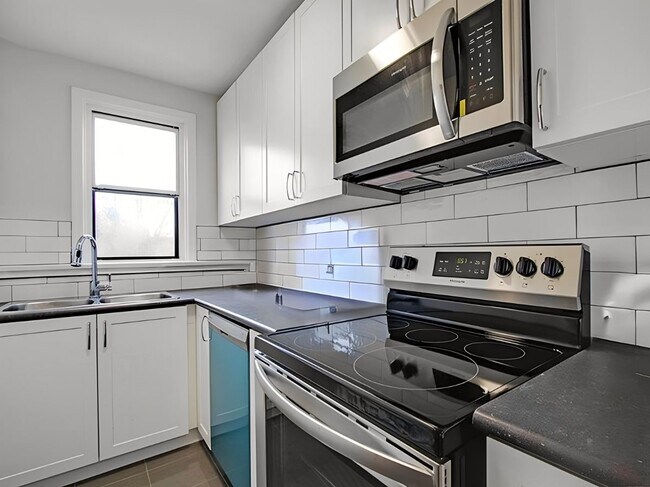 Photo - 1968 McCallum Road