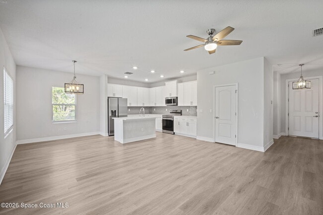 Photo - 330 San Marino Rd SW