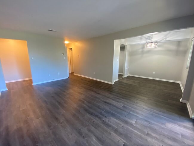 Photo - THE VILLAGES SOUTH 350 Unit D