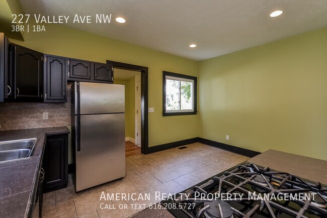 Photo - 227 Valley Ave NW