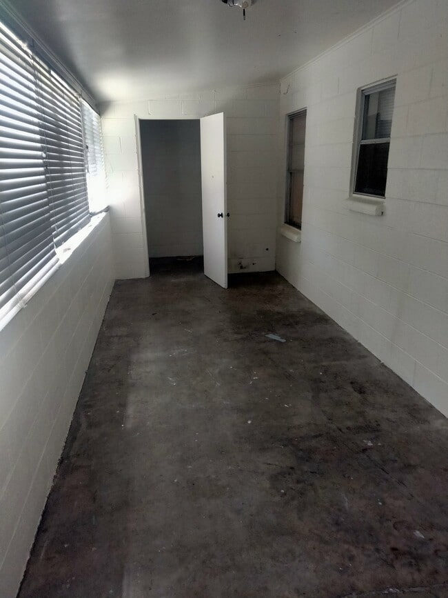 Photo - 405 N Wilson Ave