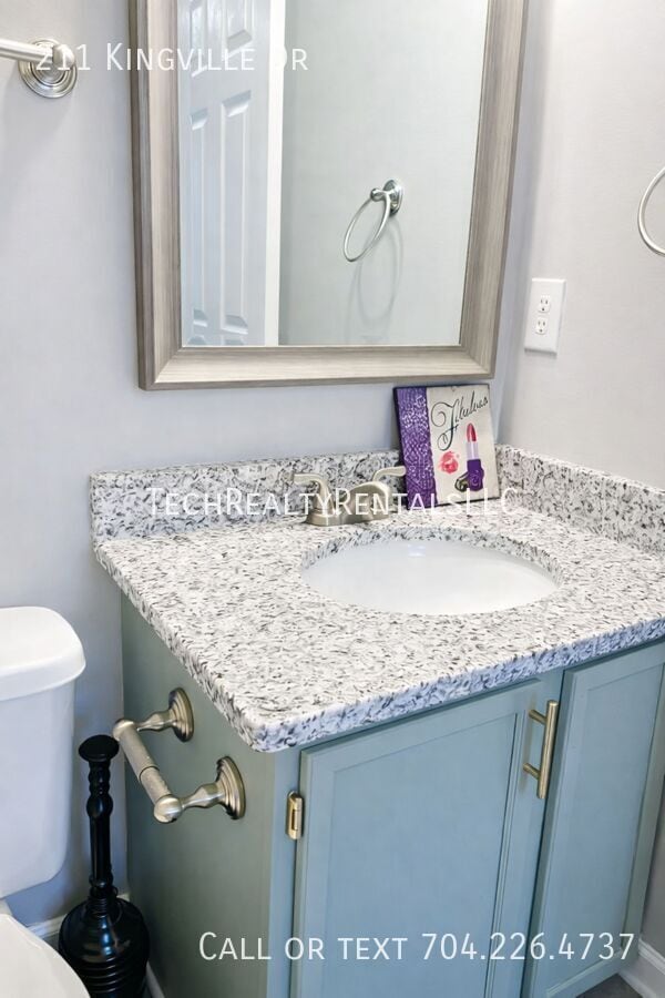 Photo - 211 Kingville Dr