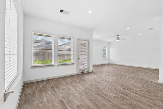 Photo - 2905 Highgate Hill Ln