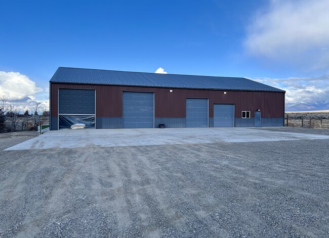 Photo - 844 1 Eye Dr