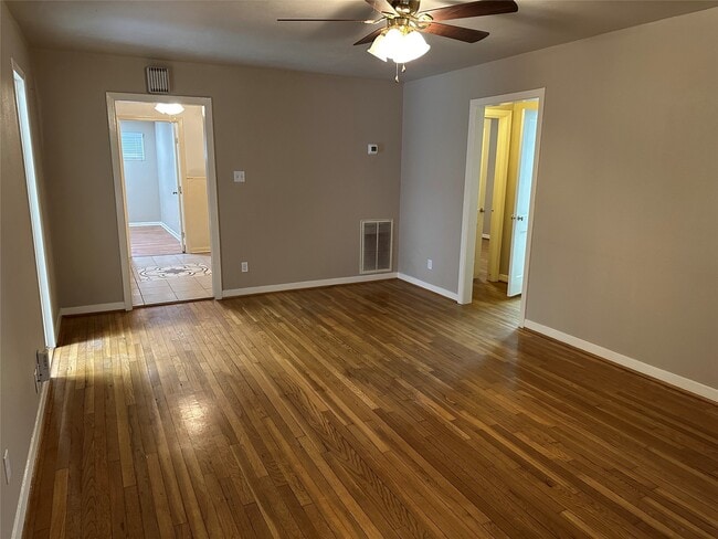 Photo - 4214 Gano St