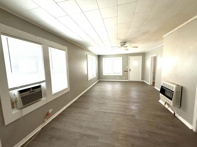 Photo - 226 12th Ave NW