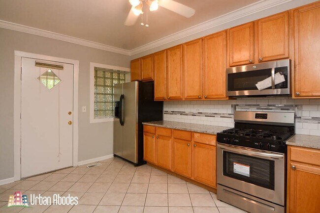 Photo - 1317 N Maplewood Ave Unidad J05P