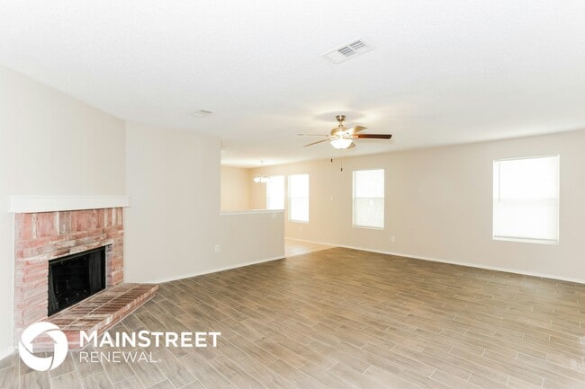 Photo - 805 Encino Dr