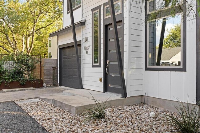 Photo - 5007 Delores Ave