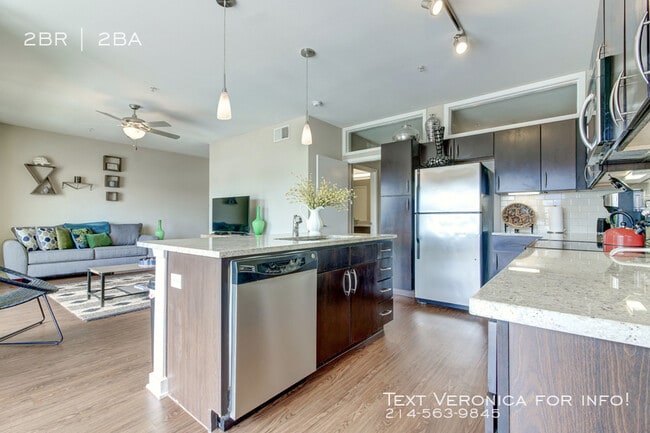 Photo - 305 S Lamar Blvd Unidad 77355-1362