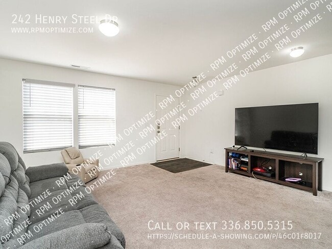 Photo - 242 Henry Steel Dr