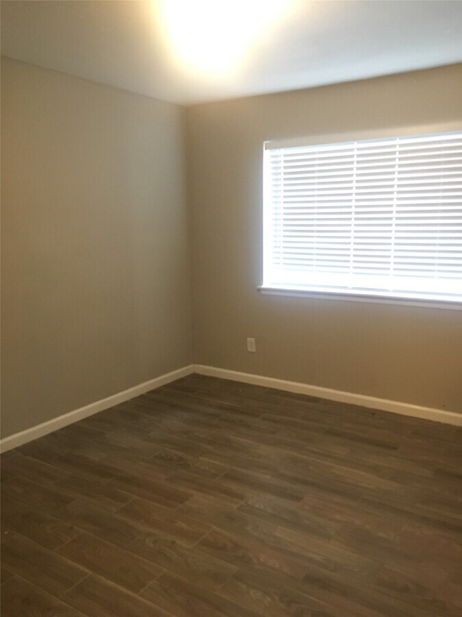 Photo - 5625 Antoine Dr Unit 708