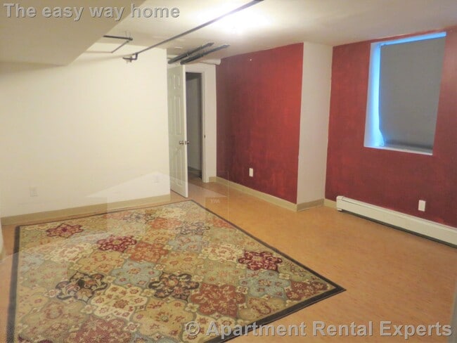 Photo - 17a Putnam Ave