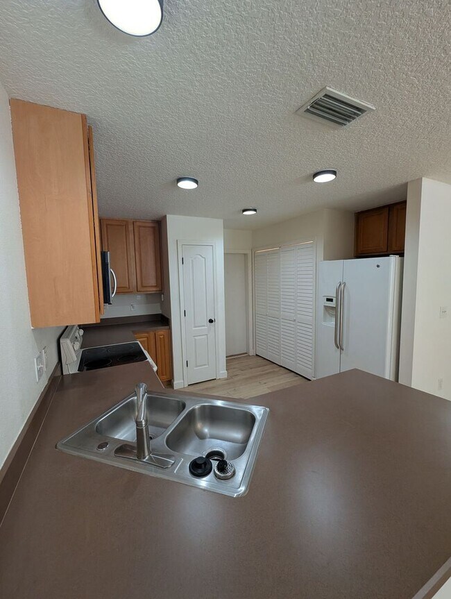 Photo - Beautiful 3 Bedroom 2.5 Bath Home in Paloma