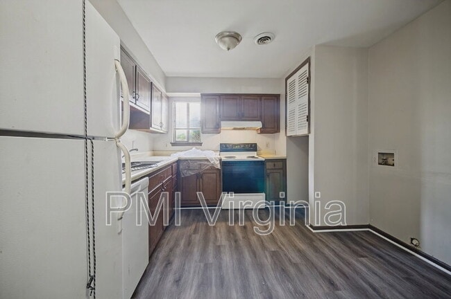 Photo - 1474 E Tanners Creek Dr
