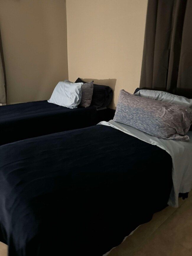 Photo - 695 Grimes Ave