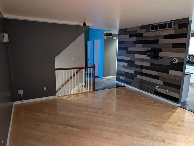 Photo - 24540 Pinehurst Ave