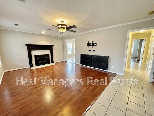 Photo - 490 Greywalls Ct