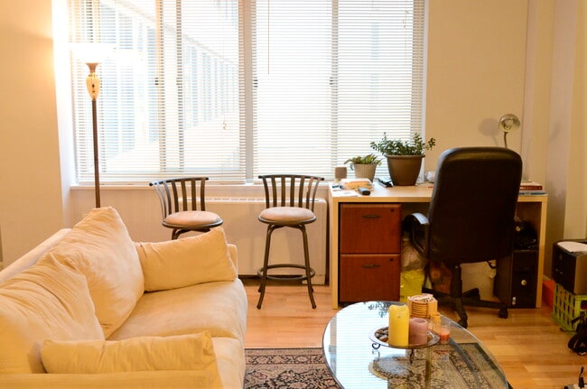 Photo - 922 24th St NW Unit 508