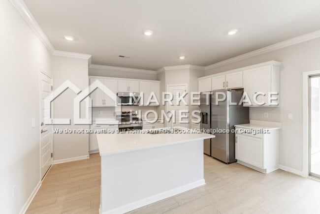 Photo - 212 Stockyard Cir