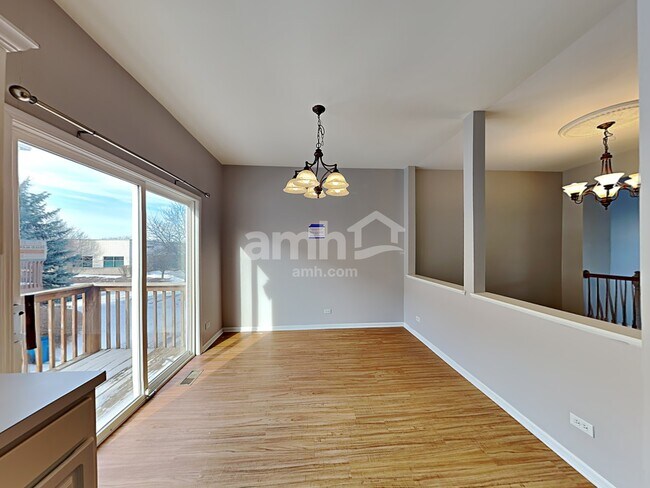 Photo - 2409 Courtyard Cir