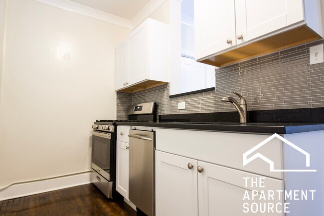 Photo - 732 W Roscoe St Unit 1S