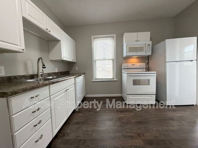 Photo - 2738 Apple St