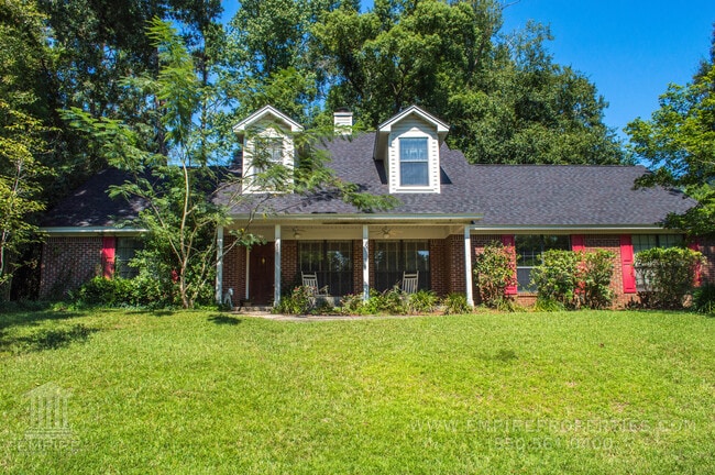 Photo - Beautiful Large home off of Mahan