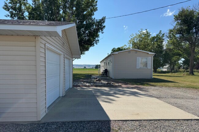 Photo - 3430 Old Hwy 10 W