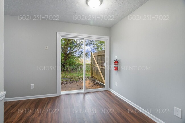 Photo - 621 Westport Rd Unidad 2