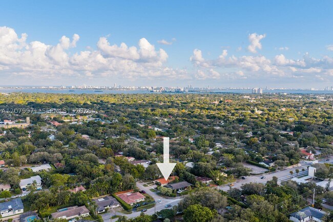 Photo - 220 NE 105th St