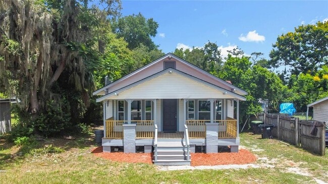 Building Photo - 2409 Drake Dr Rental