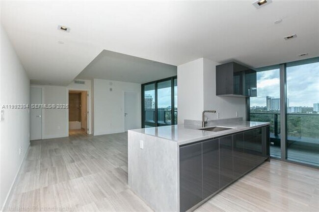 Photo - 1451 Brickell Ave Unidad 1451 Brickell Ave # 905