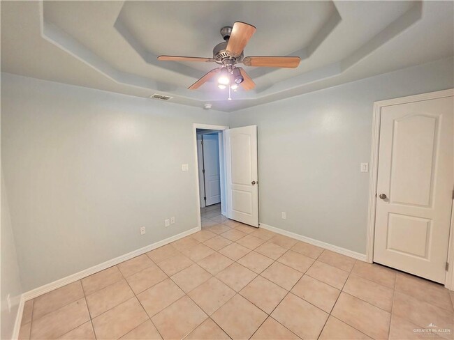 Photo - 7 S Dahlia St Unit 3