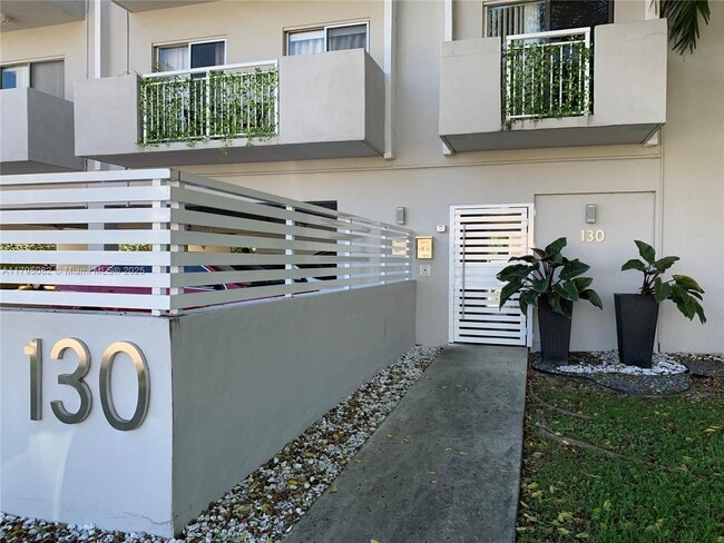 Photo - 130 Mendoza Ave Condo Unit 25