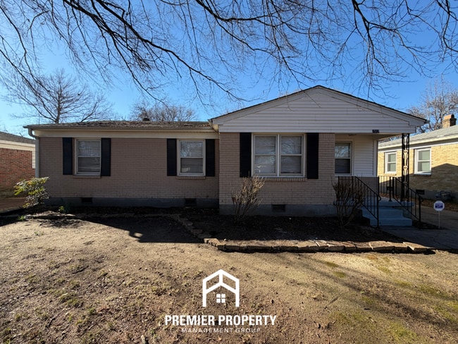 Building Photo - 3-Bedroom Memphis Home Near East Memphis with Fenced Yard
