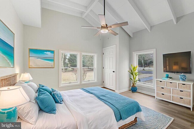 Photo - 611 Tebbston Dr