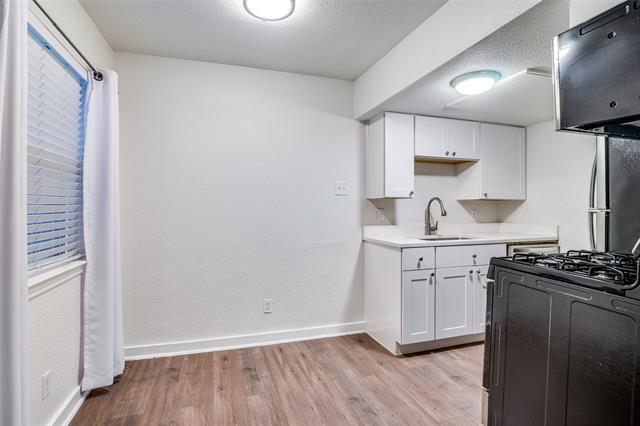 Photo - 4927 San Jacinto St Unit 106