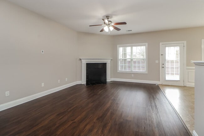 Photo - 5331 Apple Grove Rd NE