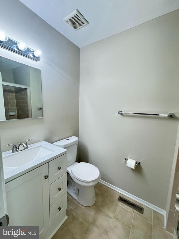 Photo - 732 Wilton Farm Dr
