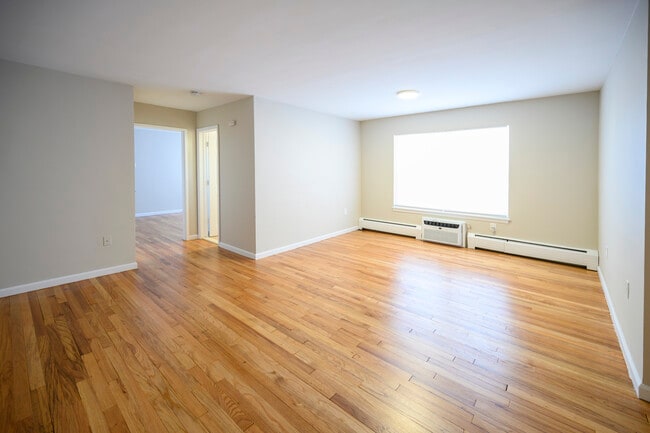 Photo - Lafayette Park Apartments