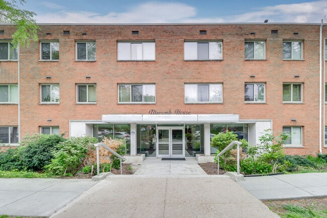 Photo - 2710 Macomb St NW Unidad SI FL3-ID1546421P